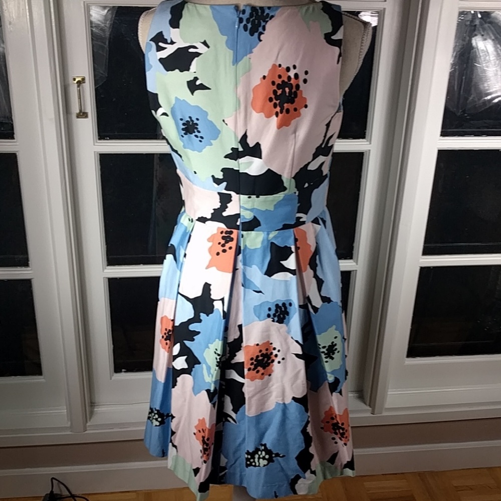 Gorgeous Calvin Klein pleated floral fit and flair - Picture 3 of 6